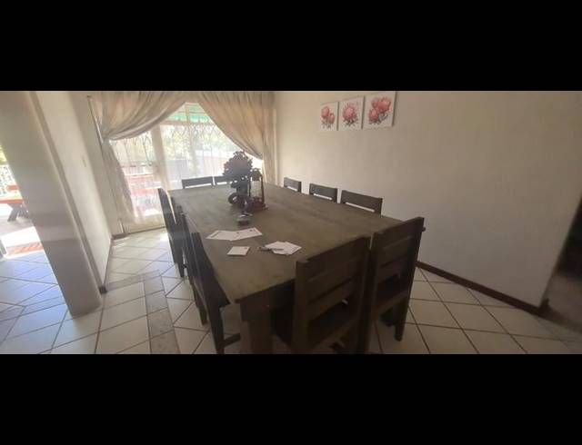 5 BEDROOM HOUSE FOR SALE IN WILRO PARK